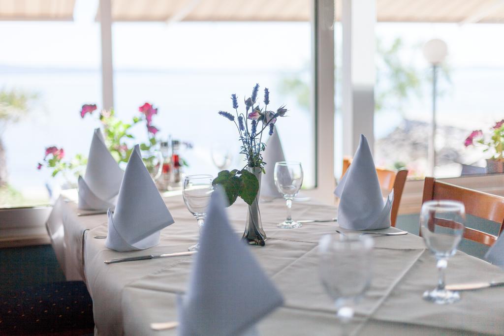 Pansion Amigos Hotel Podstrana Ngoại thất bức ảnh