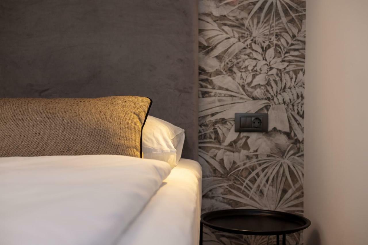 Pansion Amigos Hotel Podstrana Ngoại thất bức ảnh