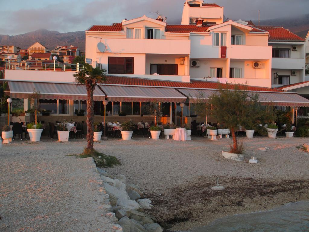 Pansion Amigos Hotel Podstrana Ngoại thất bức ảnh